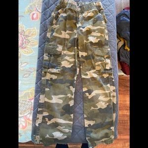 Boy’s Children’s Place size 8